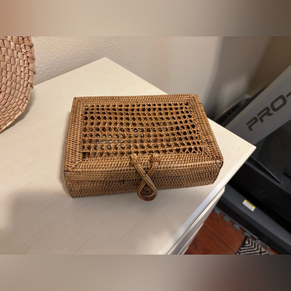 Woven Rattan Clutch - Picture 3 of 7